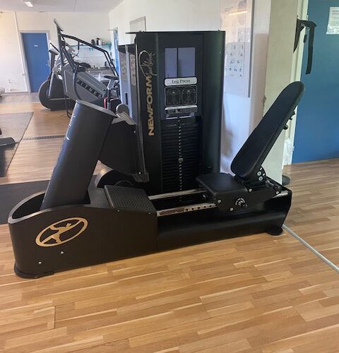 New form leg press m. 300 kg kr.25000,- ex